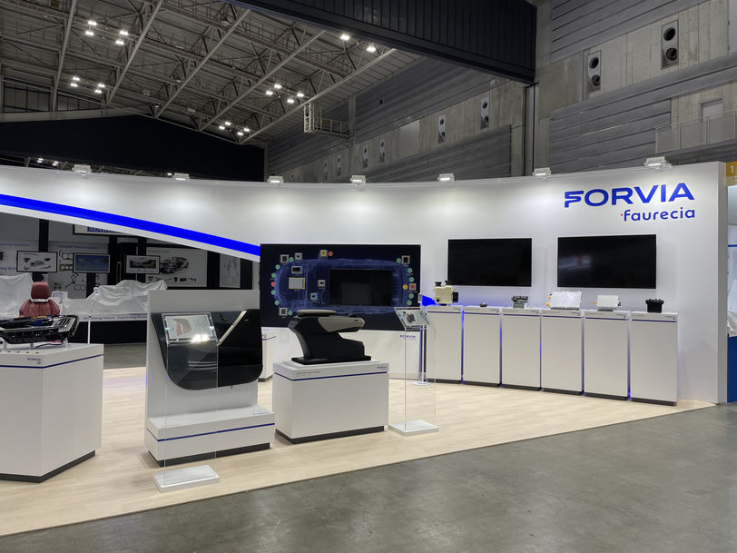 First trade fair appearance under the FORVIA umbrella brand: HELLA and Faurecia jointly presented technologies for the mobility of tomorrow in Japan